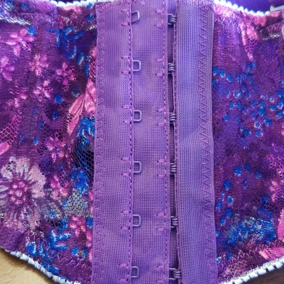 SEXY PURPLE 💜 BRA - Picture 5 of 8